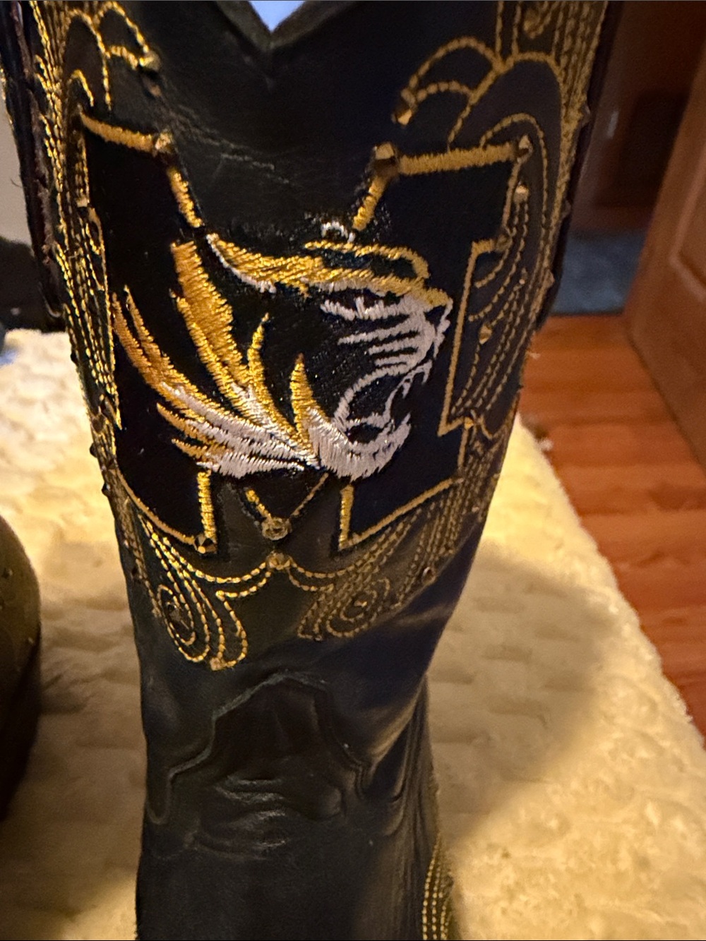 Missouri Tigers Game Day Boots - Picture 2 of 6